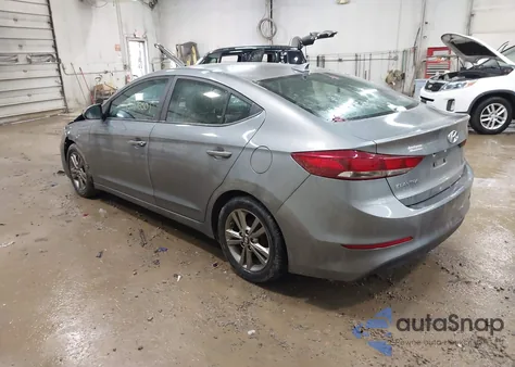 2017 Hyundai Elantra Se z USA, uszkodzony, nr VIN KMHD84LF6HU225928